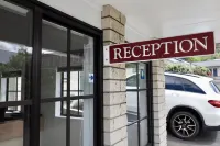 BK's Pohutukawa Lodge Отели в г. Фангареи
