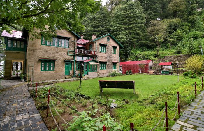 Brij Villa, Dalhousie - A Colonial Luxury Retreat