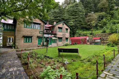 Brij Villa, Dalhousie - A Colonial Luxury Retreat