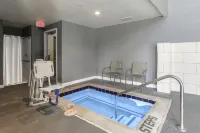 Baymont by Wyndham Bowling Green - spa