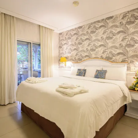 Hotel Villa Morra Suites