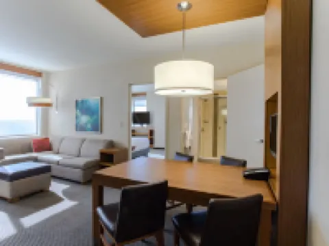 ไฮแอท เพลส ชาร์ลอตต์ ดาวน์ทาวน์ โรงแรมใกล้The Bank of America Stadium