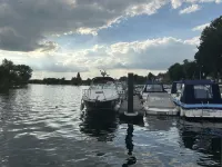 Beautiful 1-Bed Studio in Bourne End Hotels in Beaconsfield