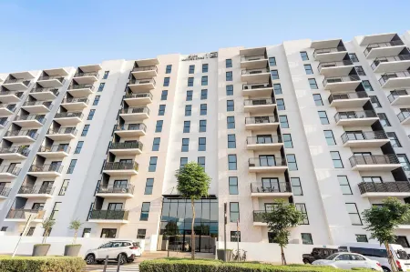 Silkhaus Waters Edge Tower - Yas Island Отели рядом с достопримечательностью «Яс»