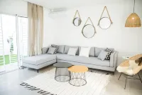 Bright Apt w Breakfast 5mn from Carthage Sidibou