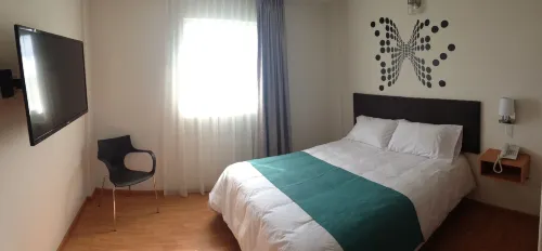 達亞納大道酒店