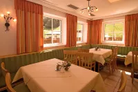 Gasthaus-Landhotel Traunstein Hotels in Abtenau