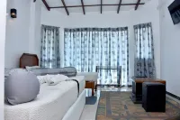 Hotel Hill View Hotels in Hatton