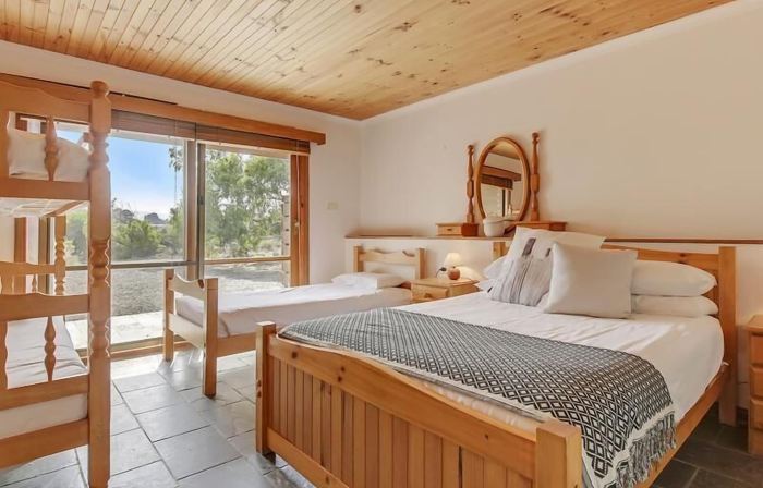 Steeles Island Retreat