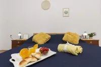 Apartments Ivana Hotels in Drage