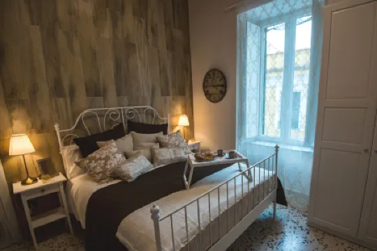Elegant B&B - Il Vicolo Storico