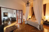 Lounge Apartments