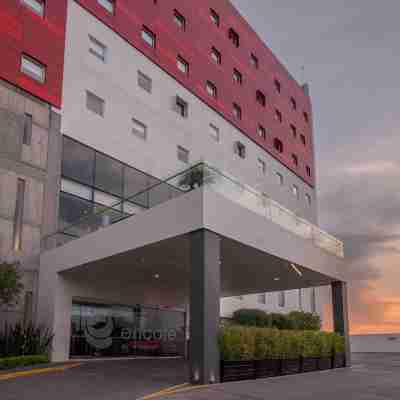 ラマダ アンコール ケレタロ Hotel Exterior