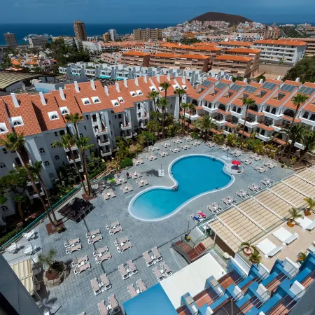 Paradise Park Fun Lifestyle Hotel