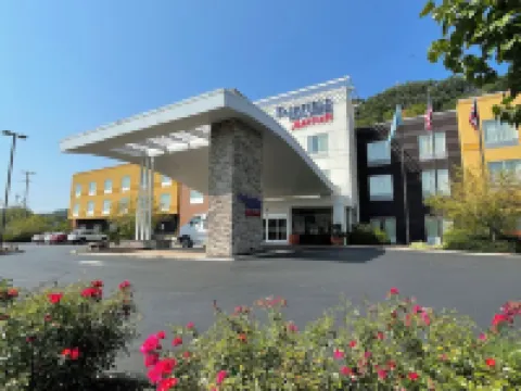 Fairfield Inn & Suites Athens Hotels in Athens