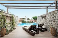 Anita Village - Pools