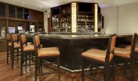 Marriott Riverside at the Convention Center - bar