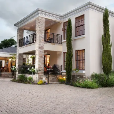 Blaauwheim Guest House Hotels near Helderberg Centre