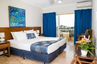 Cullen Bay Resorts Hotels in Parap