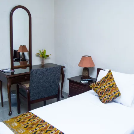 Coconut Grove Regency Hotel