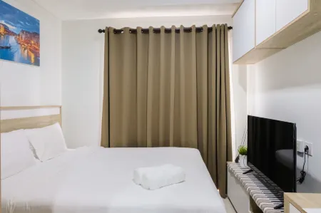 Elegant Studio Apartment at Springwood Residence Отели в г. Pinang