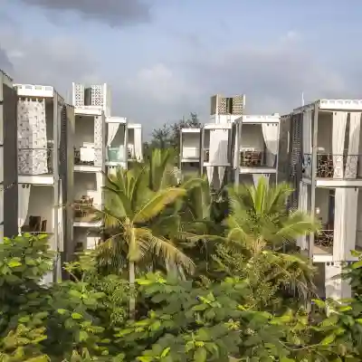 Aqua Resort Hotel Exterior
