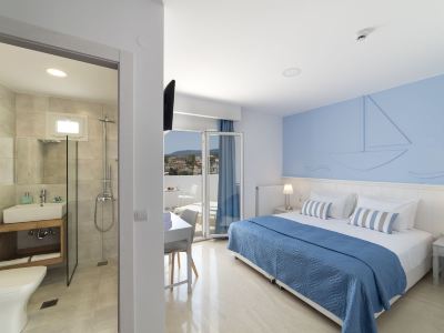 Naiades Marina Hotel