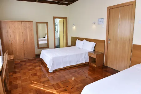 Hotel Aeroporto Отели в г. Лабруже