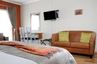 Country Park Guest House - Muldersdrift - balcony