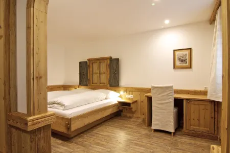 Gasthof Post Отели в г. Гемайнде Коллершлаг