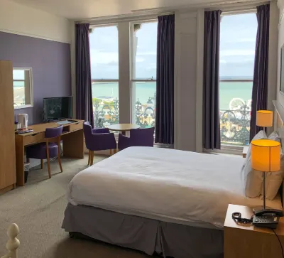 Royal Esplanade Hotel Отели в г. 