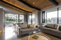 Plume Villas Hotels in Warkworth