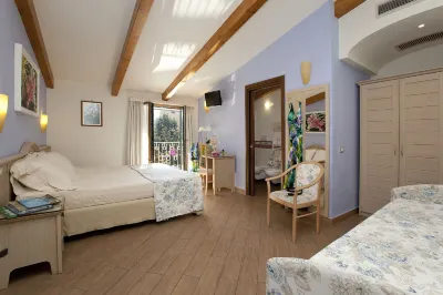 Angiolina Relais Các khách sạn gần Phố Corso Italia