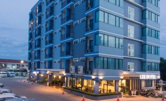 Lee Hotel