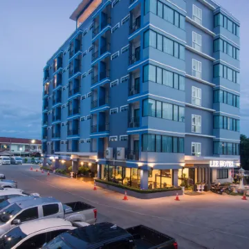 Lee Hotel Hotels near Central Surat Thani
