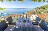 Apartments Kunac Hotels in Sućuraj