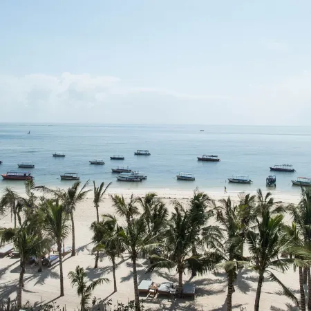 Billionaire Resort & Retreat