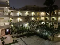 Hotel Mediterraneo Hotels near Playa Miramar