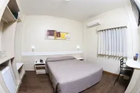 Hotel Express Rodoviária Hotell i Floresta