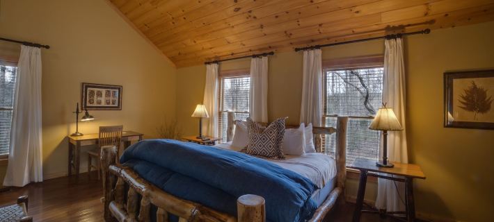 Dancing Bear Lodge Hotels in Blount County