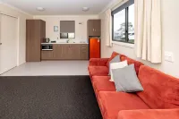 Big4 Hobart Airport Tourist Park Hotels in Carlton