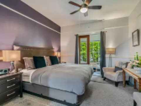 Cloudside Hotel Hotels in Central Kootenay