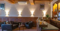 Hotel de La Cloche Hotels in Beaune