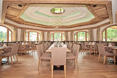 Hotel Gruenberger Отели рядом с достопримечательностью «Кельштайнхаус»