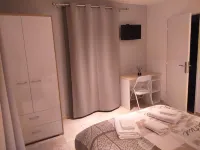 Le Jasmin Hotels near Lake of Sainte-Croix