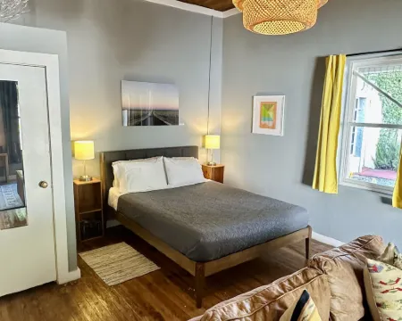 The Lincoln Marfa Hotels in Marfa