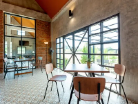 ザ・バーン ホゥアヒン プラーンブリーのホテル