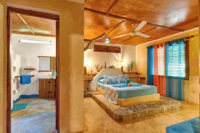 Chalet Tropical Hotel & Restaurant-Pizzeria Hotels near Playa Colorada 2
