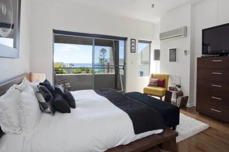 Cumberland Lorne Resort Отели в г. Порт-Дуглас