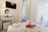Your Vatican Suite - Water Park